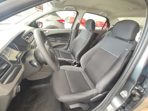 Imagem 11 de 15 de Volkswagen Novo Voyage Cl Mbv 2017