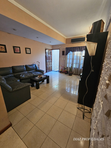 Excelente Triplex 5 Amb. Apto Credito Toma Depto En Pago