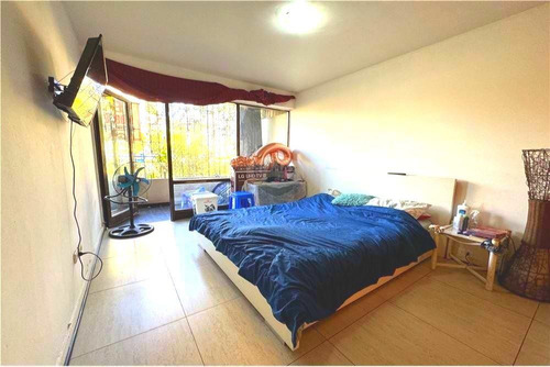 Primer Piso, 3 Dorm + Estac, Buena Ubicación