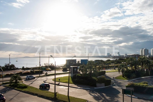 Venta De Apartamento 2 Dormitorios En Playa Mansa