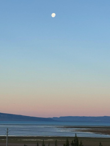 Fondo De Comercio En El Calafate, Lago Argentino