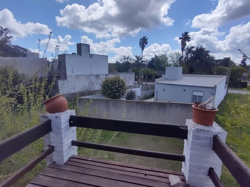 Departamento Tipo Duplex Con Cochera A 100 Metros De Laguna De Chascomus