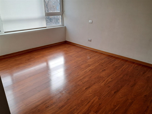 Departamento En Arriendo De 2 Dorm. En Providencia