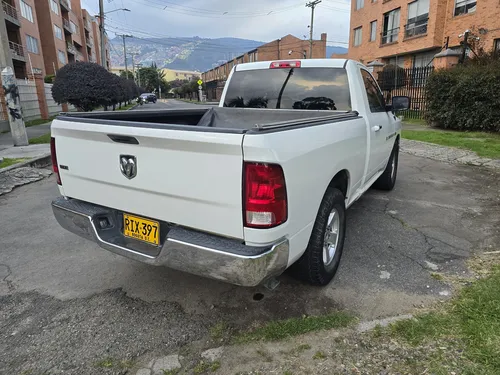 Dodge Ram 5.7 1500 Slt 4x2