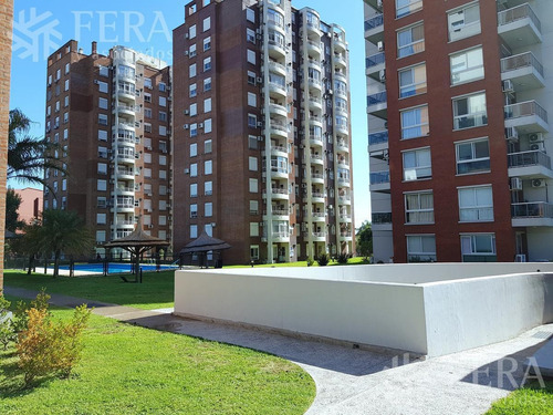 Imagen 7 de 10 de Edificio Conjunto Parque Bernal - Bernal