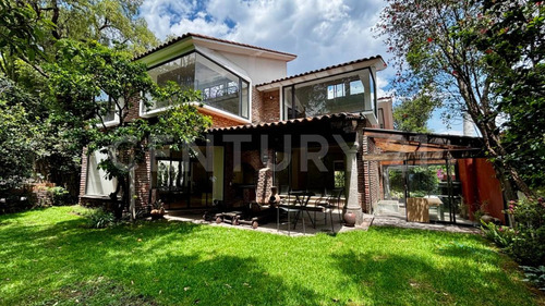 Casa En Renta En Condominio En Tecamachalco Totalmente Remodelada