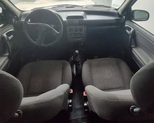 Chevrolet Corsa 1.6 Gl Aa Dh