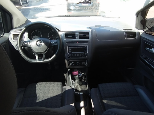 Imagen 7 de 10 de Vw Suran Trendline Gnc/nafta