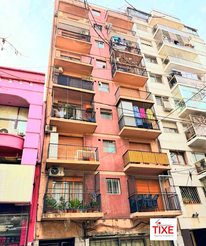 Viamonte Y Av Pueyrredón. 3 Amb. Al Frente Con Gran Cocina Y 2 Balcones.