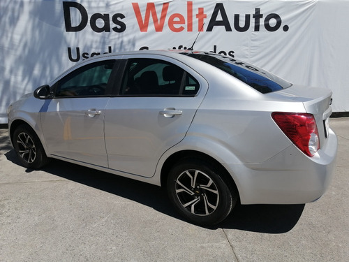 Imagen 4 de 11 de Chevrolet Sonic 2016 Lt 1.6 At 4 P