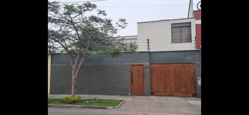 Casa En Santiago De Surco 367 M2, Cerca A Av Primavera Y Av El Polo