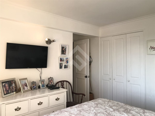 Departamento En Venta De 2 Dorm. En Concón
