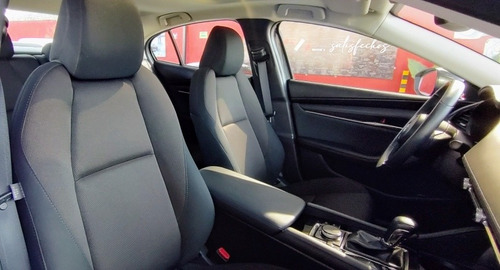 Imagen 9 de 11 de Mazda 3 I Sport Ta
