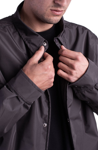 Imagen 5 de 9 de Campera Woodoo Coach Jacket Marplatizada - Gris