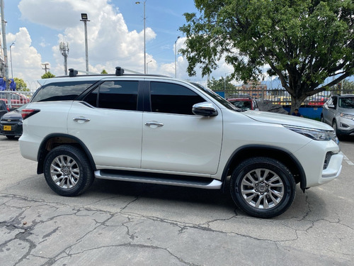 Imagen 13 de 25 de Toyota Fortuner Srv 2021