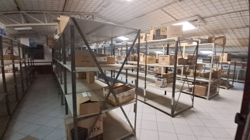 Bodega Con Dos Amplias Oficinas Excelente Ubicación