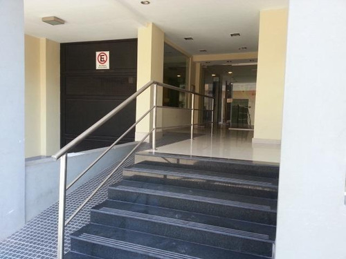 Imagen 2 de 11 de Departamento - Barrio Sur