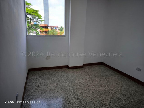 Apartamento En Alquiler En Horizonte 24-27430 Cs