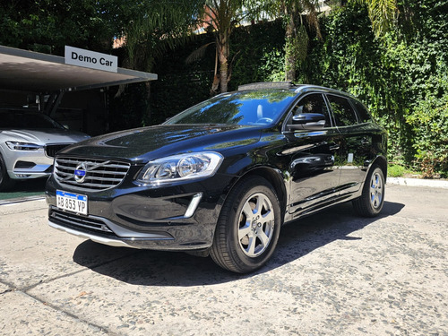 Volvo XC60 2.0T MOMENTUM AWD