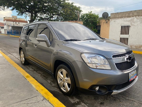 Imagen 2 de 11 de Chevrolet Orlando