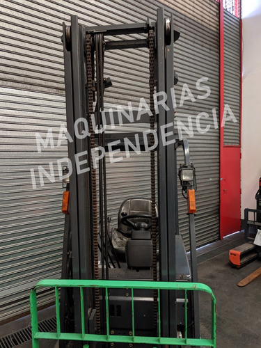 Imagen 6 de 11 de Autoelevador Eléctrico Toyota 2000 Kg Triciclo C/ Despl