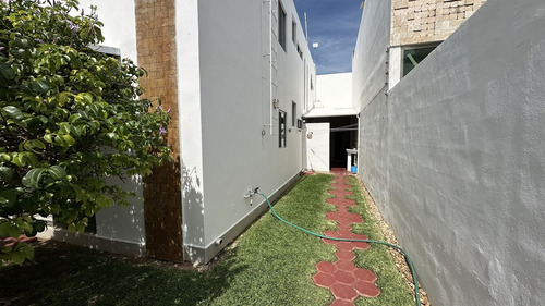 Casa Equipada De Tres Recamaras Em Vida Verde, Cholul.