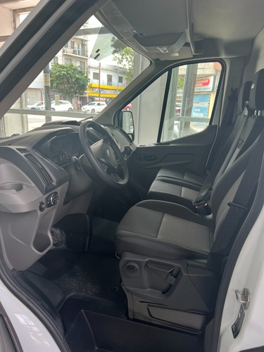 Imagen 12 de 19 de Ford Transit Furgo Largo