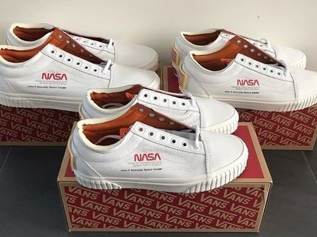 Vans Nasa Edición Especial - Bs. 1.500.000,00 en Mercado Libre