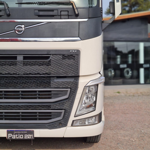 Imagem 4 de 15 de Volvo Fh500 Globetrotter 6x2 Cavalo Trucado 2020 Fh 500