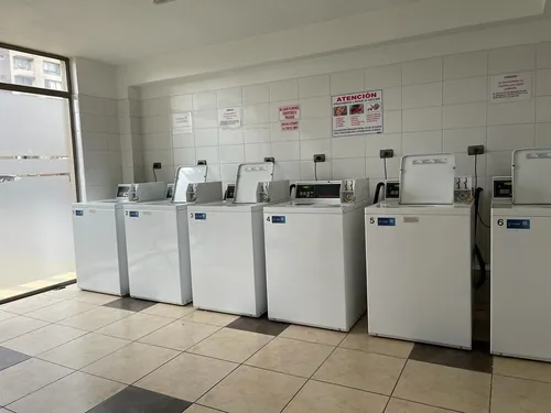 Excelente Estudio A Pasos Del Metro Moneda