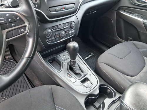 Jeep Cherokee LONGITUDE 2.4 AUT