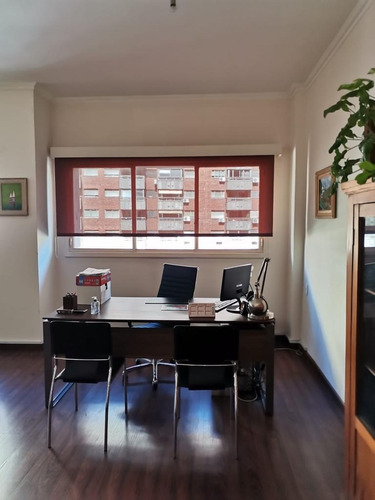 Imagen 5 de 23 de Fina Y Reciclada Oficina O Vivienda Sobre Av. Libertador