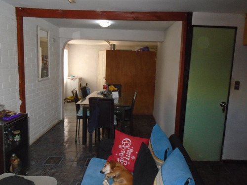 5 D. 1 B. Cercano Cesfam, Colegios, Supermercado, V. Alemana