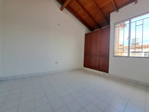 Casa En Arriendo En Niza. Cod A2482