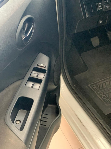 Imagem 3 de 8 de Toyota Etios 2020 1.5 X Plus 16v Flex 4p Manual