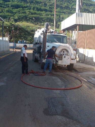 Imagen 4 de 6 de Limpieza De Alcantarilla