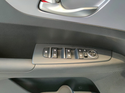 Imagen 14 de 15 de Kia Forte Sedan Lx Aut