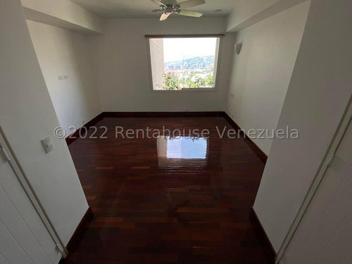 Se Vende Apartamento En Altamira Mls #23-7084