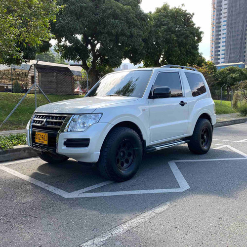 Mitsubishi Montero New
