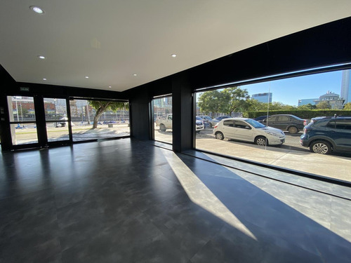 Exclusivo Local Aaa En Esquina - 400 M2 - Amplio Frente Sobre El Dique