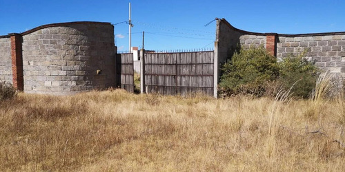 Venta De Terreno Residencial En La Colonia Residencial Campestre En Cacalomacan Toluca