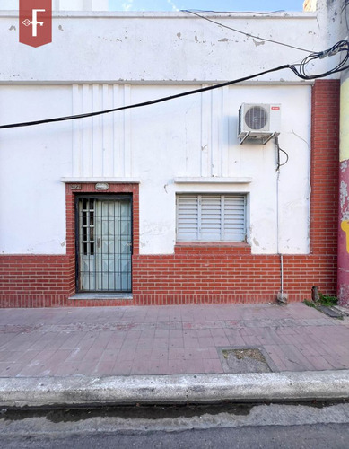 Venta Casa De 5 Ambientes, San Luis Ciudad