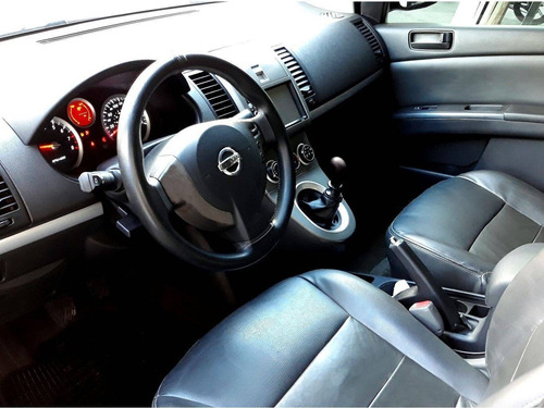 Imagem 5 de 8 de Nissan Sentra 2.0 16v Flex 4p Manual