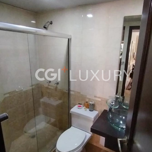 Cgi+ Luxury Lecheria Vende Amplio Apartamento Planta Baja, En Siete Mares