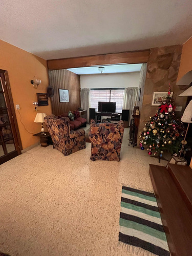 Excelente Casa Quinta En 2 Lotes En Moreno Centro