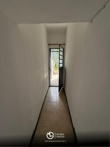 Alquiler, Casita Malvin Norte A Pasos De Veracierto Y Hipólito Yrigoyen