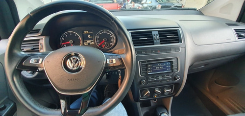 Volkswagen Fox 2015 1.6 16v Msi Highline Total Flex 5p