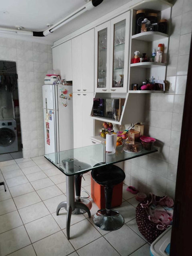 Imagem 4 de 14 de Apartamento 3 Dormitórios S.a 550.000