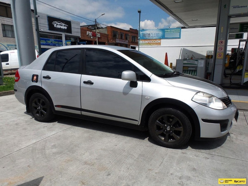 Imagen 9 de 25 de Nissan Tiida Emotion