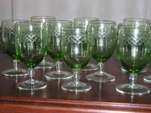 comprar 194- Juego De 10 Copas Verdes Art Decó Talladas